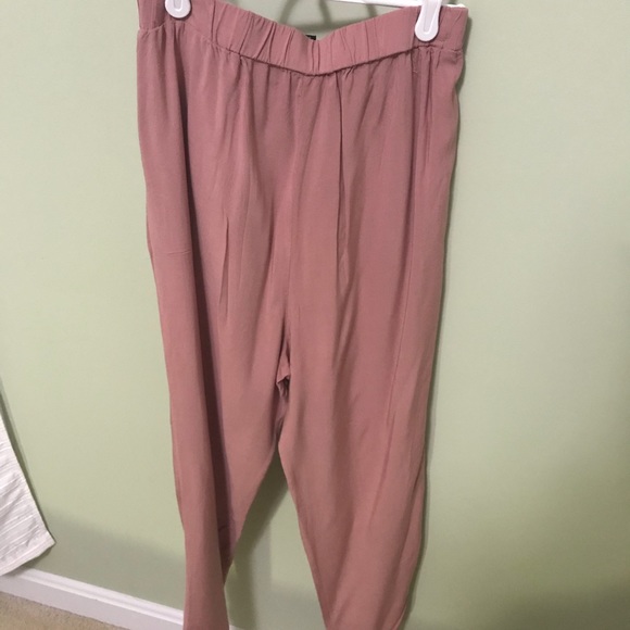 Pink pants - Picture 2 of 2